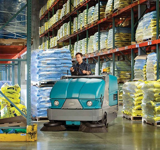 S20 Compact Ride-On Sweeper alt 10